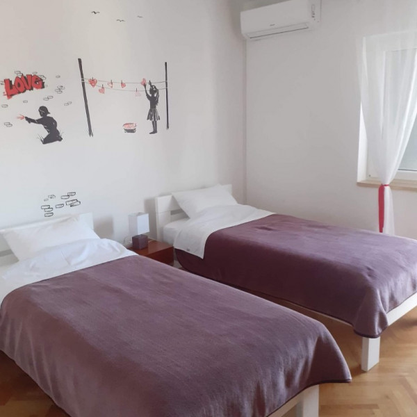 Bedrooms, Apartman Marinero 2+2*** Šibenik, Apartment Marinero near the sea, Šibenik, Dalmatia, Croatia Šibenik