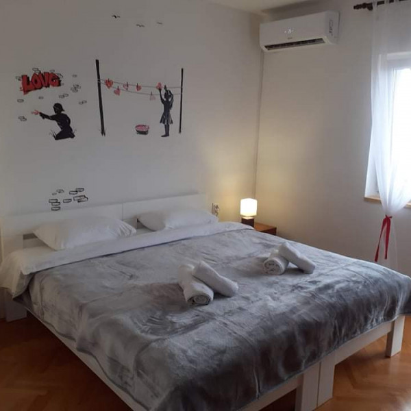 Bedrooms, Apartman Marinero 2+2*** Šibenik, Apartment Marinero near the sea, Šibenik, Dalmatia, Croatia Šibenik
